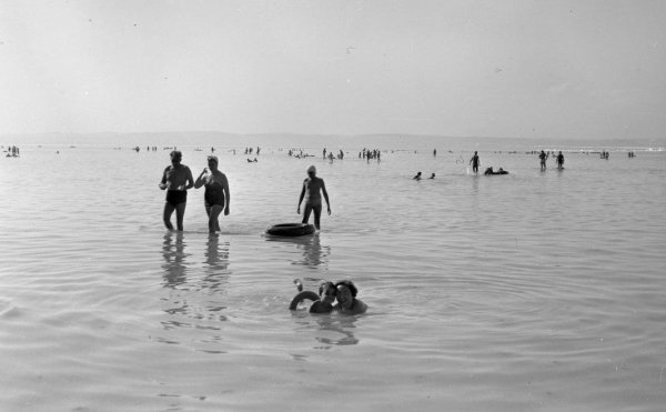 1962